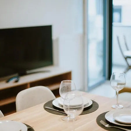 Elisabeth Downtown *