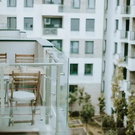 Elisabeth Downtown *